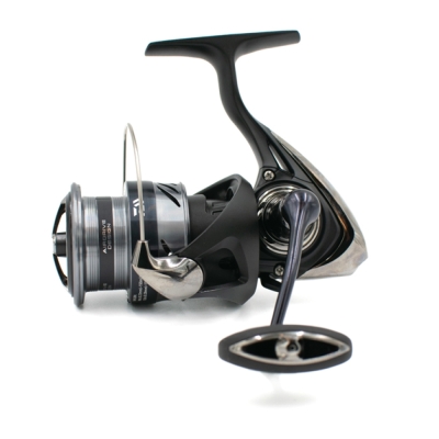 Daiwa Ninja BS LT 24 4000 C Spin Olta Makinesi - 1